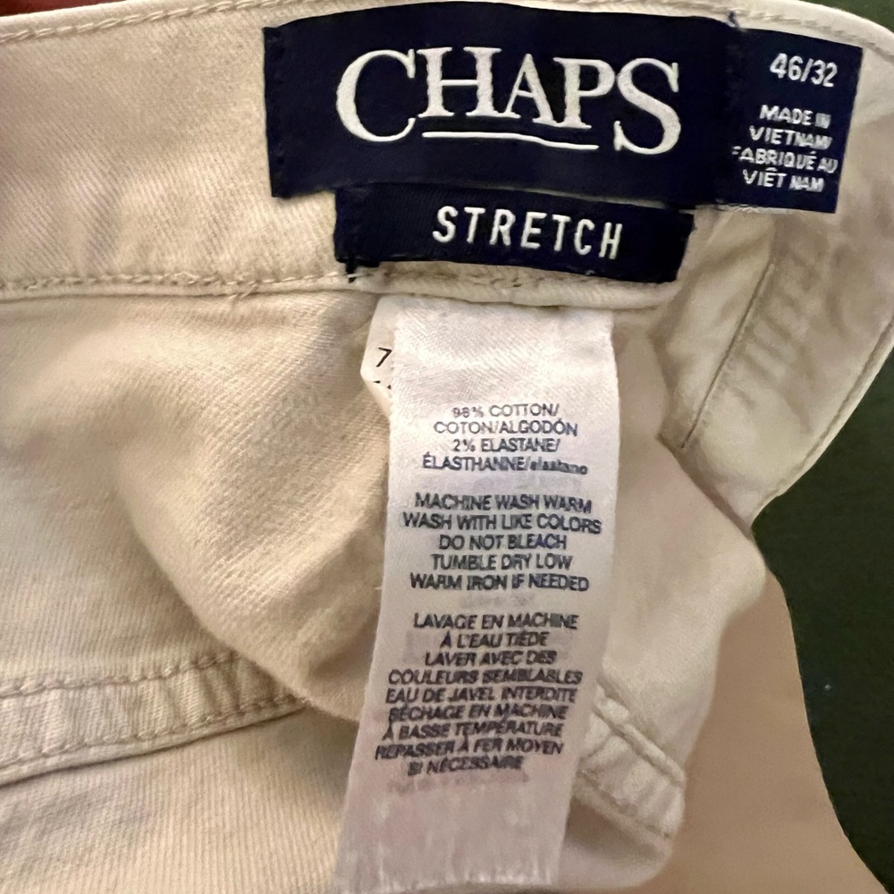 Chaps Mens sz 46 and hem at 24”.